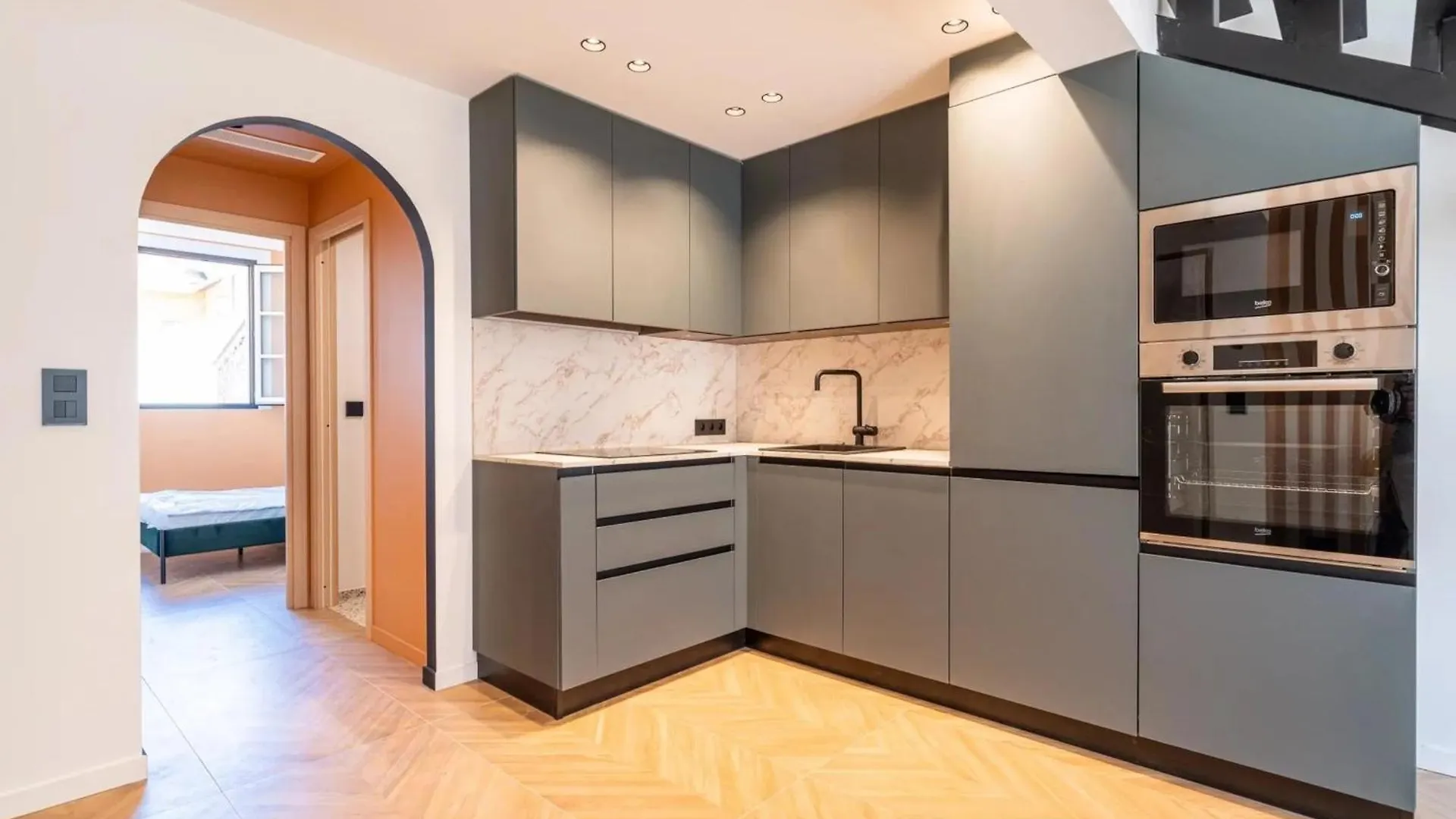 Ref 1992- Rental Apartment Cannes Center
